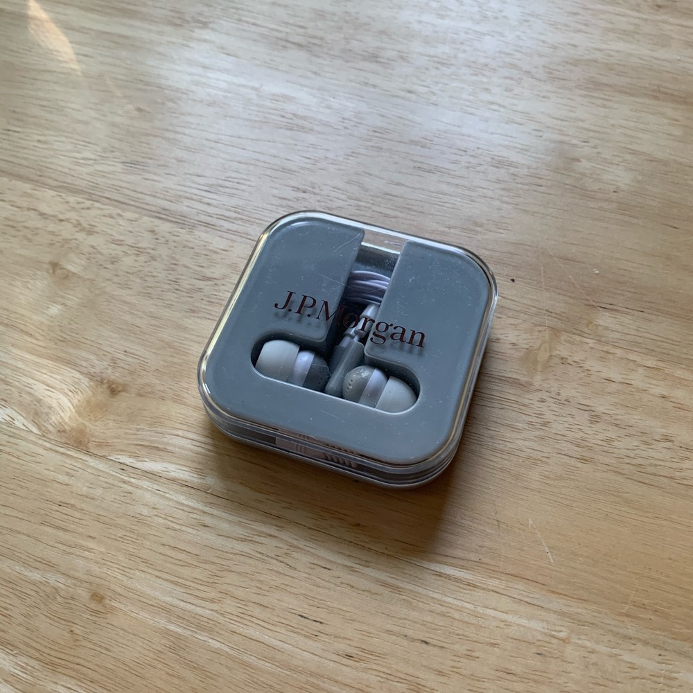 JP Morgan Limited Edition Wired Earbuds